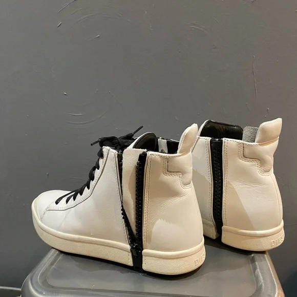 Never used diesel high cut shoes! Only tried at home. - Picture 2 of 7